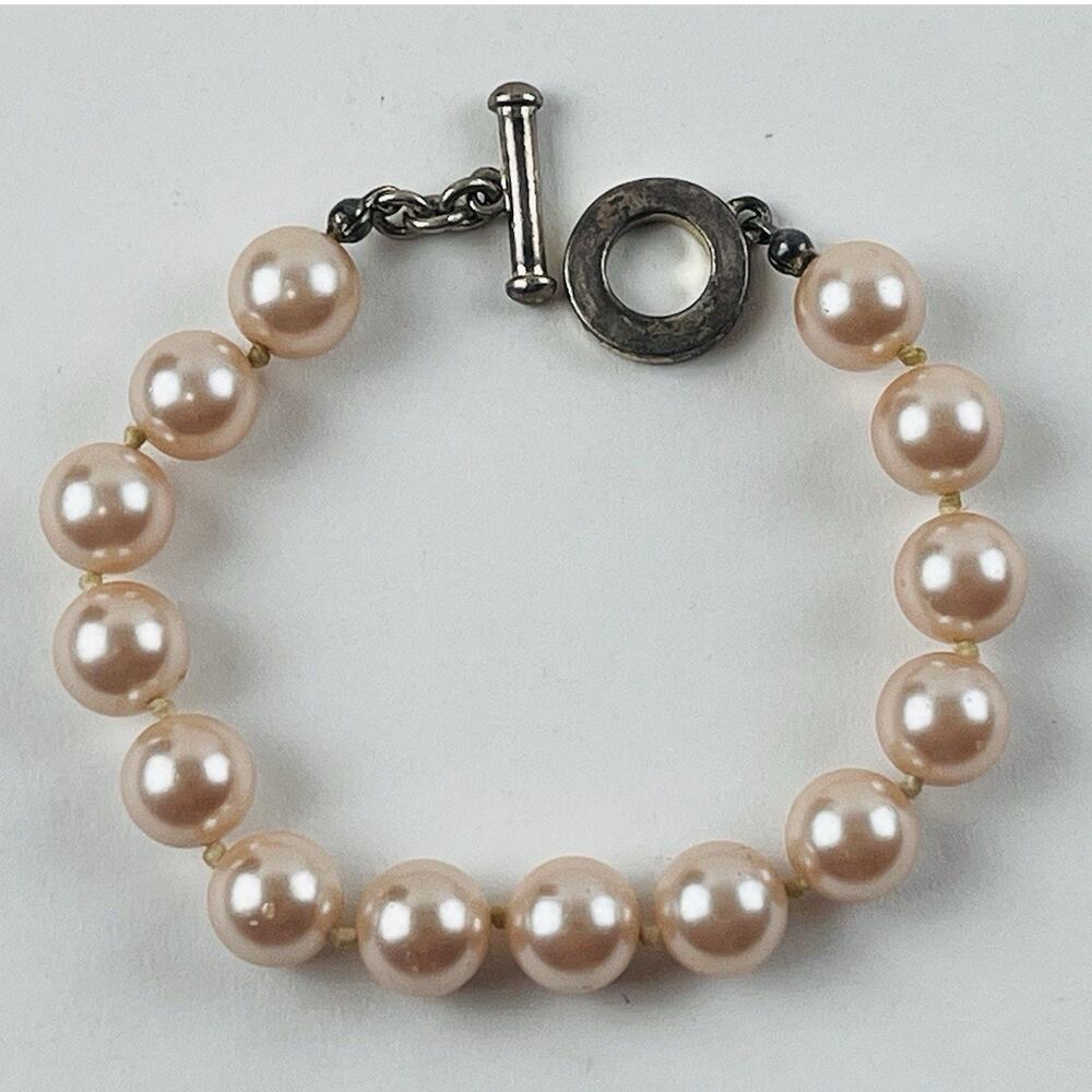 Vintage CAROLEE PEARL PINK FAUX TOGGLE BRACELET Peach Balls Classy Elegant Girly